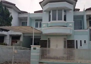 Rumah siap huni , baru renovasi. 3 KT  3 KM.