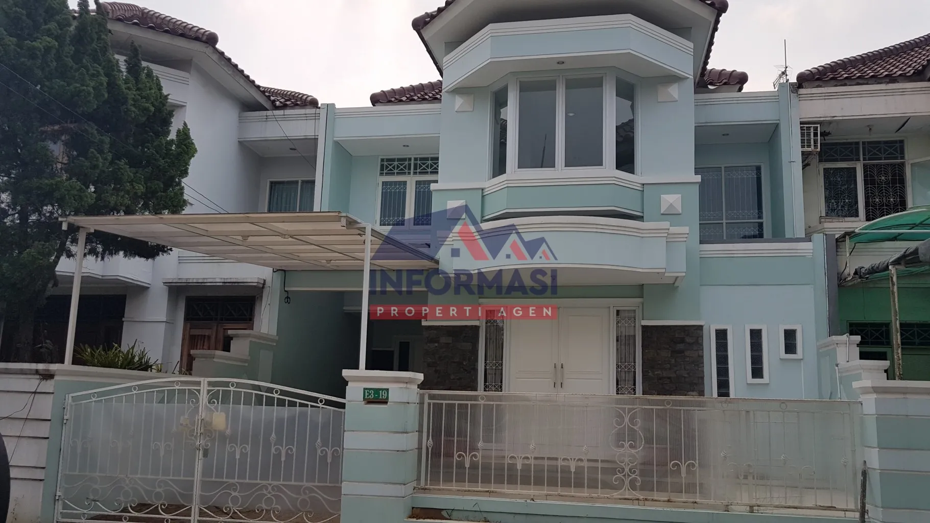 Rumah siap huni , baru renovasi. 3 KT +3 KM.