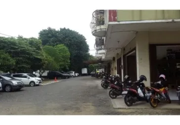 Ruko di Taman Meruya Ilir, Jakbar. Lokasi strategis