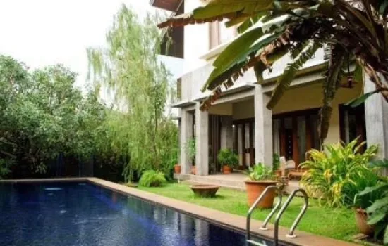 Rumah mewah 3 lantai Pondok Indah