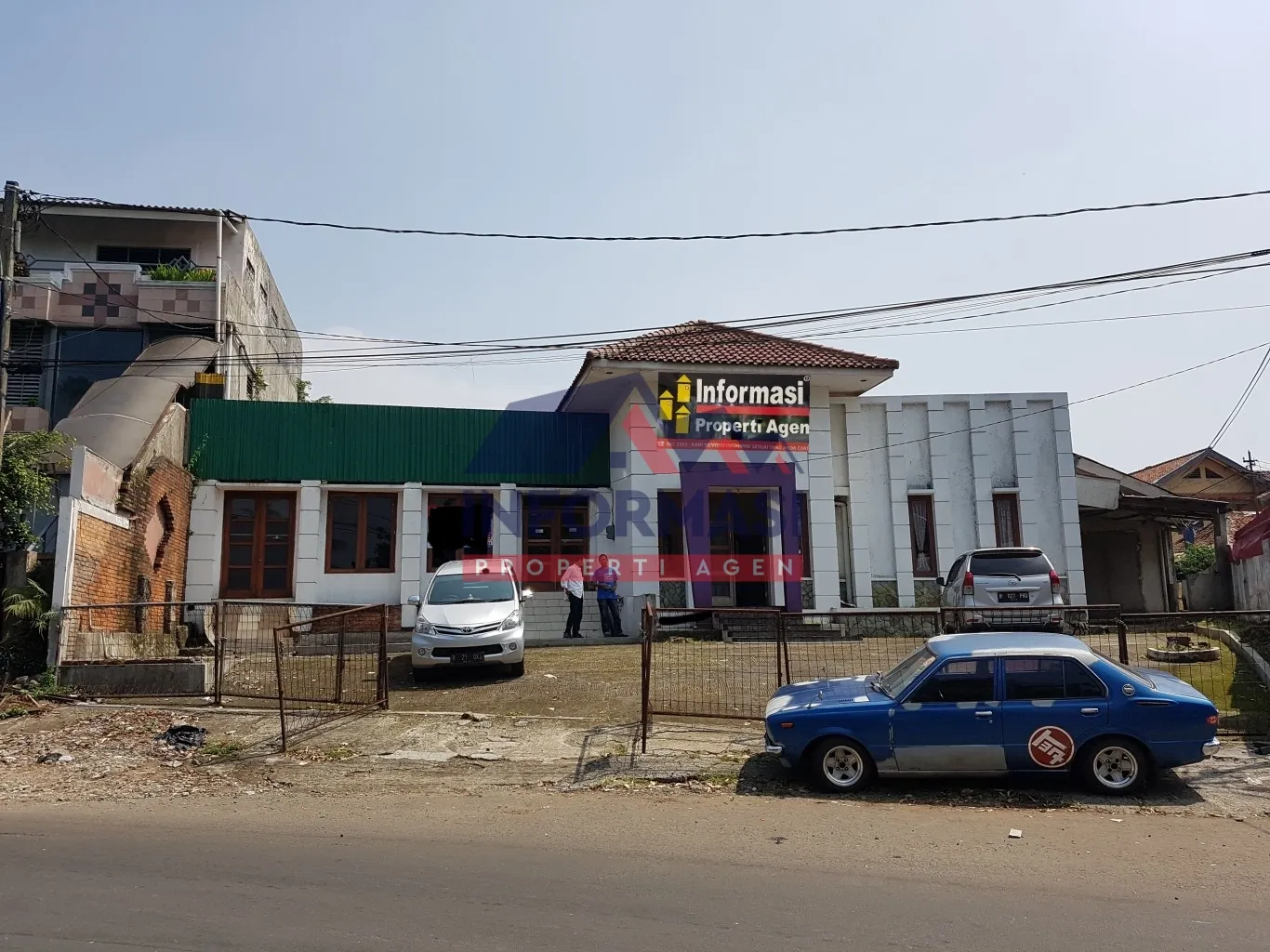 Rumah Pinggir Jalan Raya , Cocok untuk Resto,minimarket