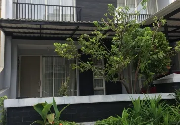 Rumah Minimalis Green Mansion