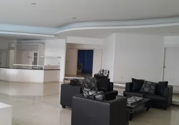 Simpruk golf , semi furnished, swimming pool