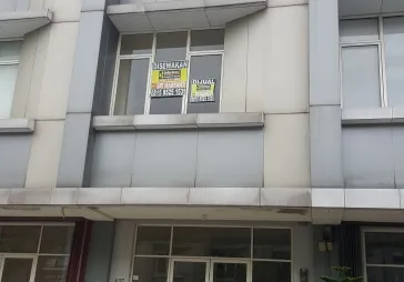 Komp ASTC depan mall Living World