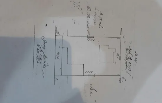 Rumah tua hitung tanah lokasi sangat strategis