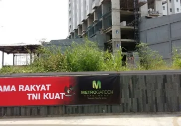 Dekat tol.keamanan 24 jam.