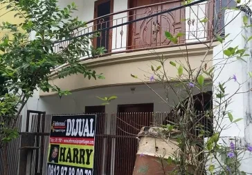 jl batu tulis 8 pecenongan jakpus lt 102m2 / lb 170m2, 2 lt