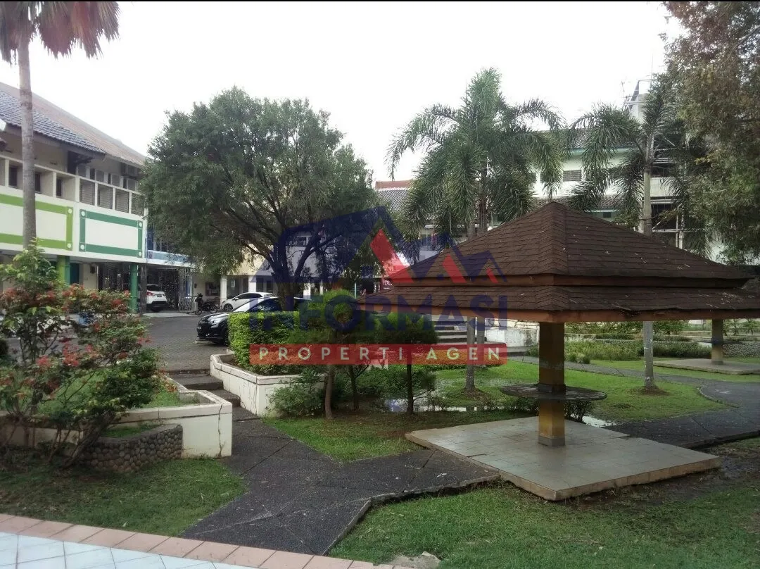 Rumah 2 lantai modernland