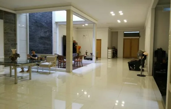 bagus KALIDERES LT 327m2 / LB 260m2 , timur