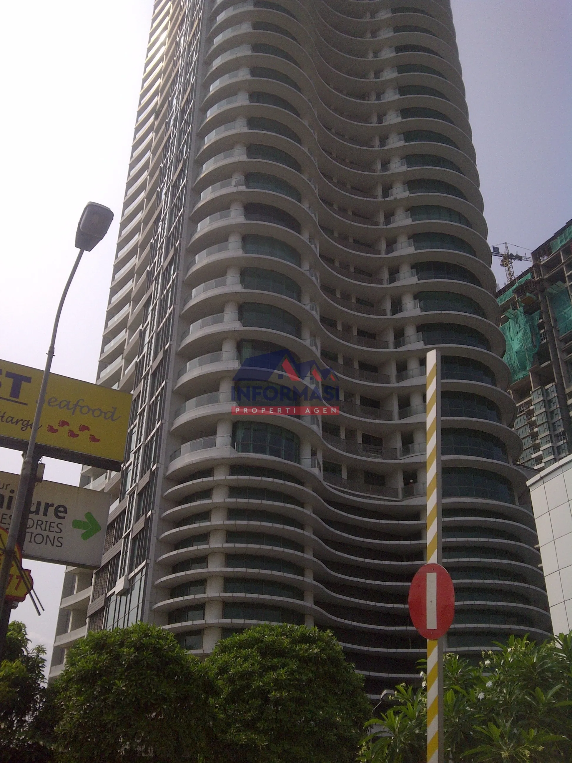 Tampak Depan