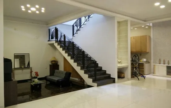 bagus KALIDERES LT 327m2 / LB 260m2 , timur