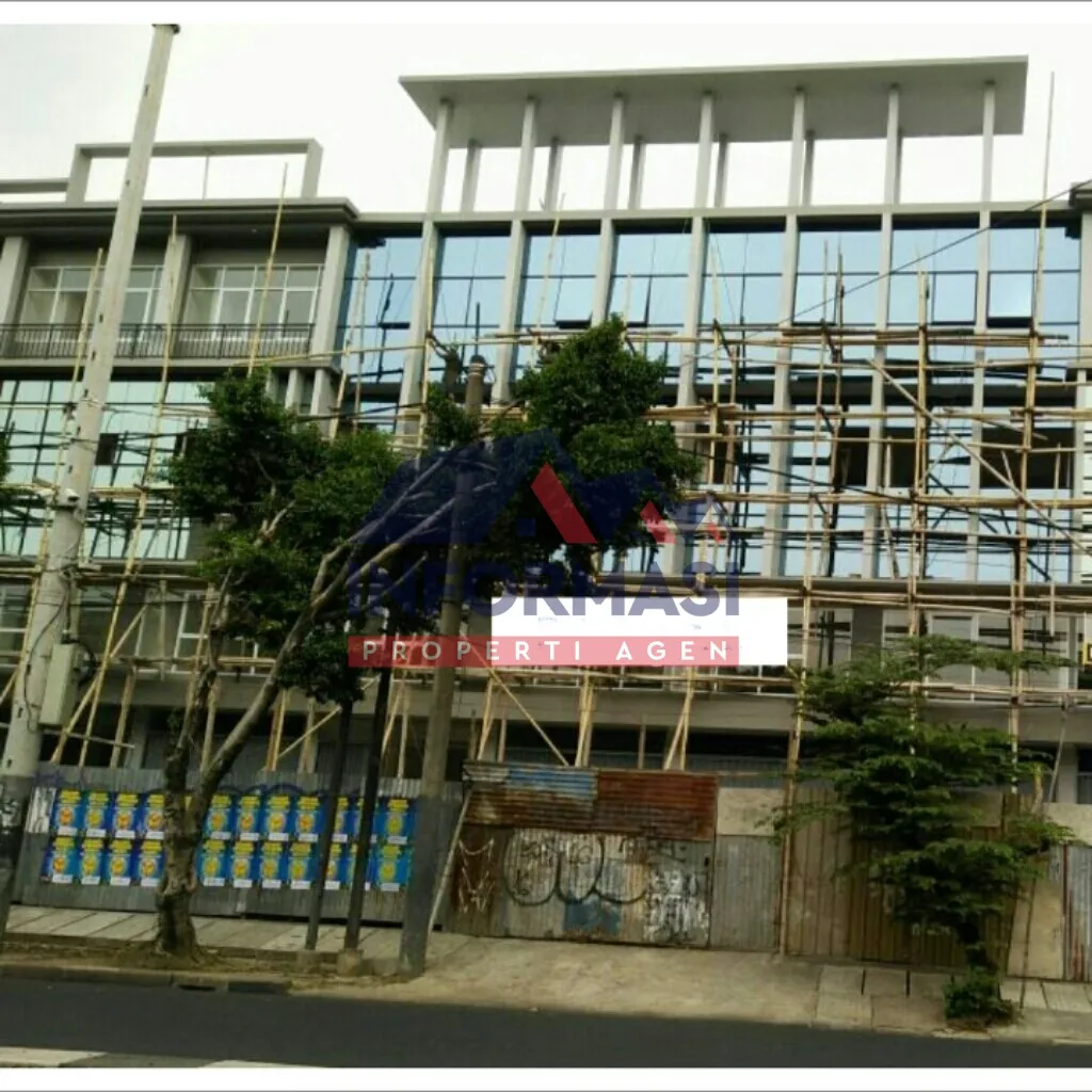 RUKO BARU 4 LANTAI..STRATEGIS DEPAN JALAN UTAMA