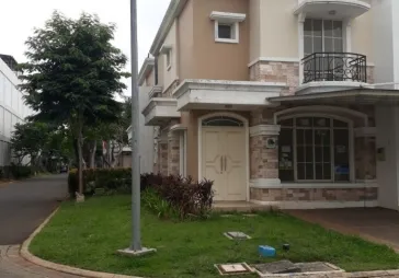 Rumah di Green Lake City, Jakbar. Lokasi bagus