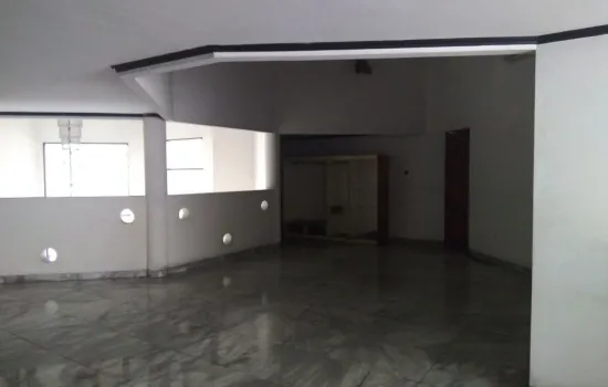 Rumah sangat strategis cocok buat usaha depan jalan utama
