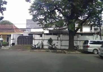 Rumah sangat strategis cocok buat usaha depan jalan utama
