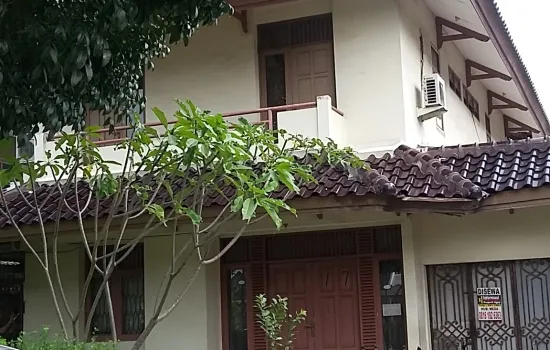 Rumah Cendana Golf semi furnish, 2 lantai