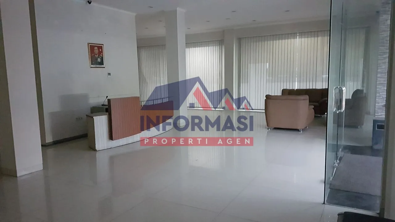 Gedung kantor biak Roxy, jakarta