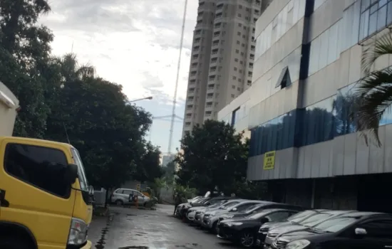 Kedoya Elok Plaza huk hadap jalan besar jarang ada