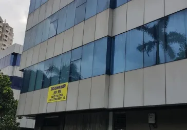 Kedoya Elok Plaza huk hadap jalan besar jarang ada