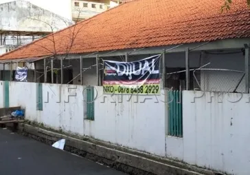 Rumah tua hitung tanah 329m ditomang
