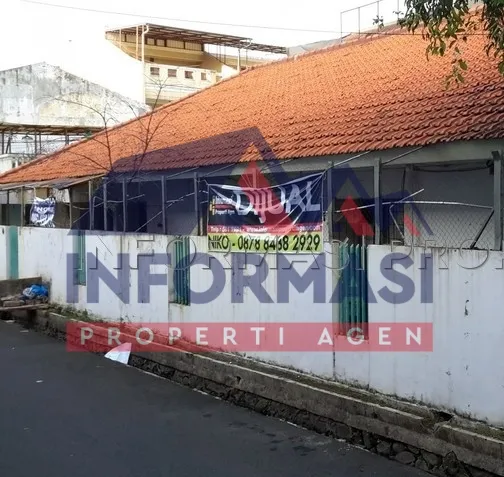 Rumah tua hitung tanah 329m ditomang