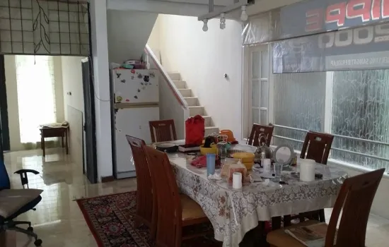 SUNRISE LT 312.5 / LB 450m2 ,  baru renovasi , dekat taman