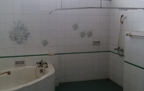 Rumah Classic besar 2lt 5KT konstruksi kokoh
