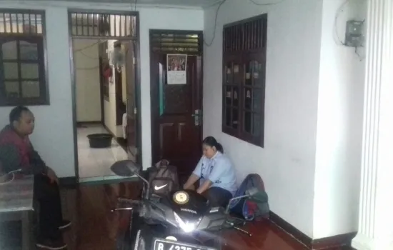 Rumah lokasi strategis, Jakarta Barat