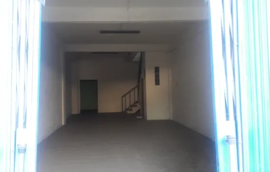 Ruko 3 lantai 6 x 20 m2  pinggir jalan akses 5 mnt ke toll