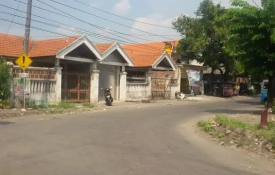 Rumah tua , itung tanah , lokasi bagus