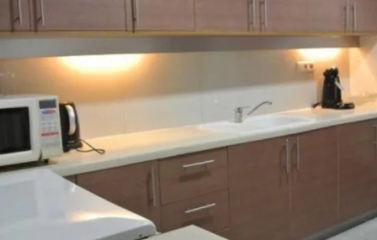Apart Bagus Lokasi Strategis 3 KT full furnished