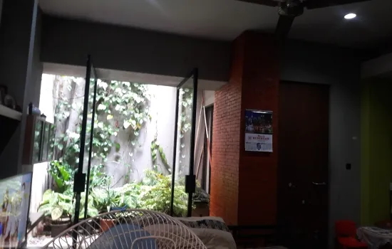 Rumah minimalis  8 KT+1 Km 4 siap huni .nyama