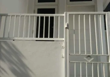 Rumah new gress minimalis 2.5lantai siap huni
