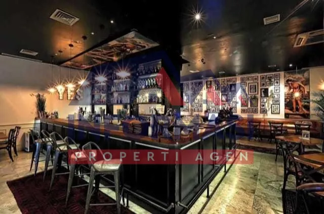 Ruko 3 lantai full Furnish resto sedang beroperasi