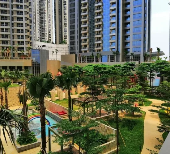 TOWN HOUSE TAMAN ANGGREK RESIDENCE , PRIVATE LIFT