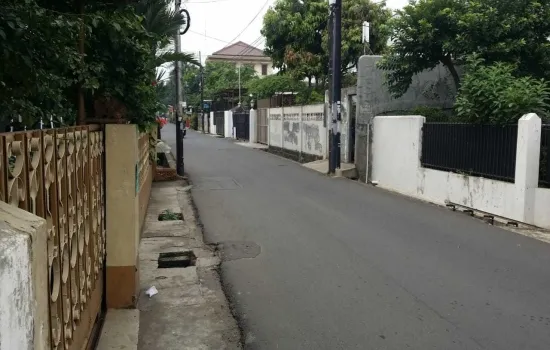 Jl kemandoran 8, lt 226m2,strategis