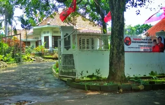Rumah bangun hotel bogor