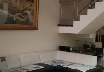 Rumah kedoya permai.cocok untuk keluarga bahagia.Strategisss