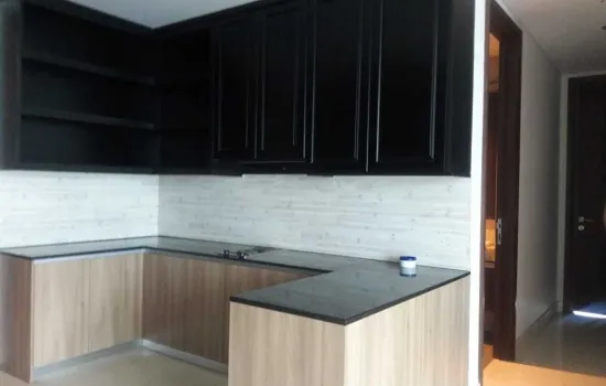 Apartment Windsor 3 BR +1 luas 148 m 2...semi furnish