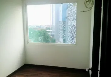 apartemen baru lokasi strategis 2 kamar kosong