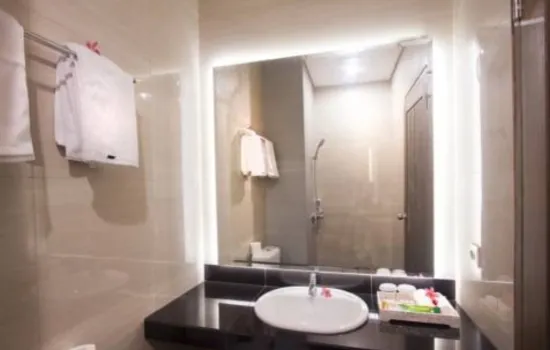 Hotel seminyak bali. Rp 20 M. Sedang bejalan sangat  baik,