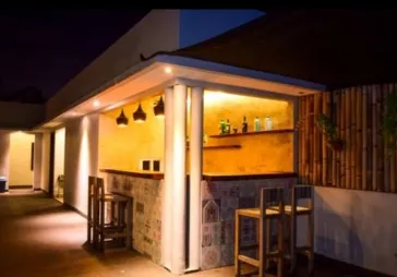 Hotel seminyak bali. Rp 20 M. Sedang bejalan sangat  baik,