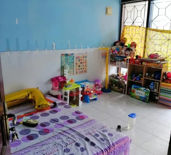 jl pulo macan tomang belakang resto central LT 90m2 ( 6x15 )
