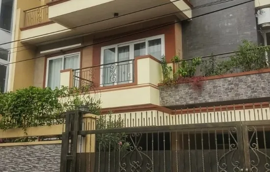 Rumah eksklusif duri kepa