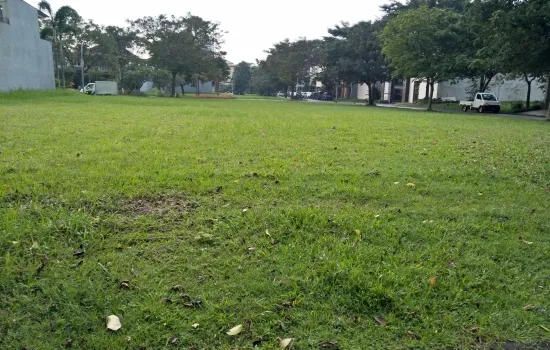 Lokasi dlm cluater tenang n asri