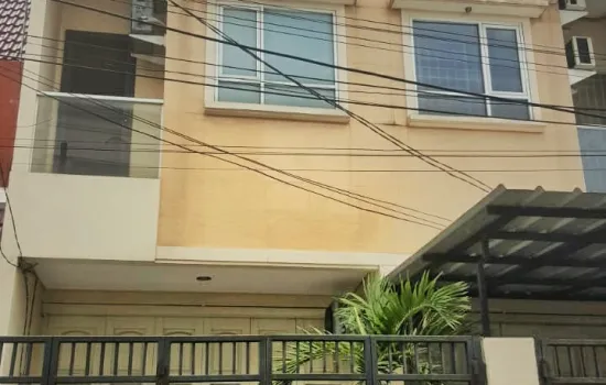 Rumah eksklusif Duri Kepa