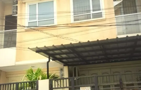 Rumah eksklusif Duri Kepa
