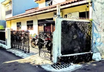 Rumah lokasi strategis. Tebet Utara,Jakarta Selatab