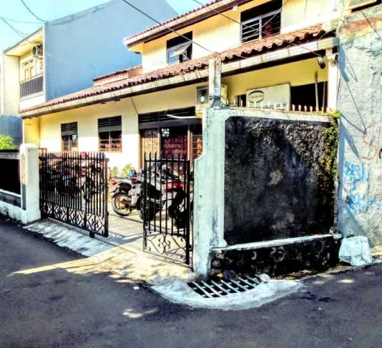 Rumah lokasi strategis. Tebet Utara,Jakarta Selatab
