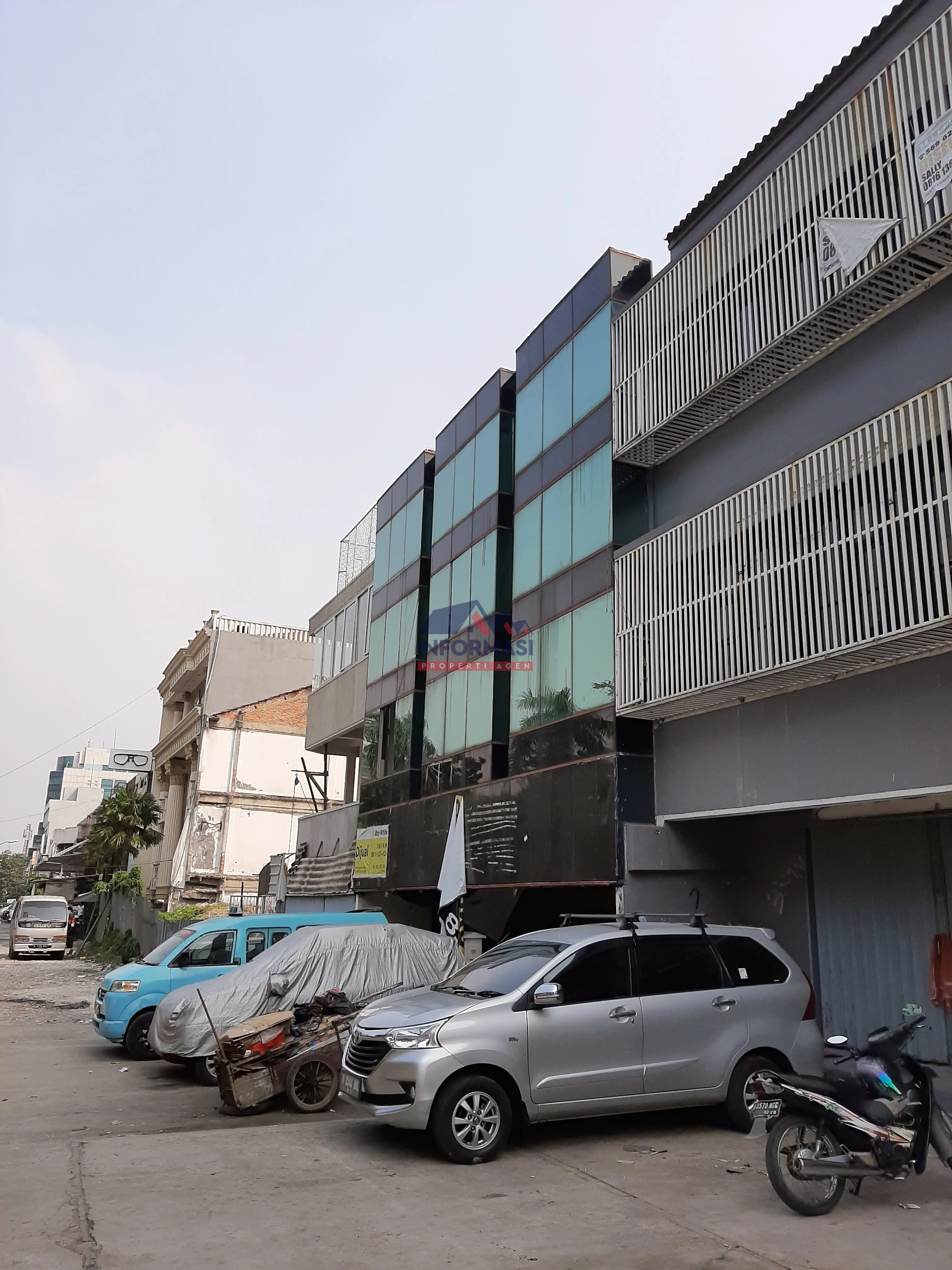 Tampak Depan
